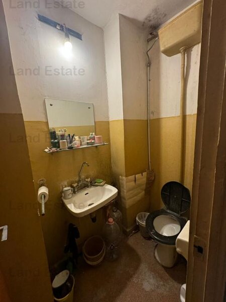 Gorjului, apartament cu 3 camere, bloc reabilitat.